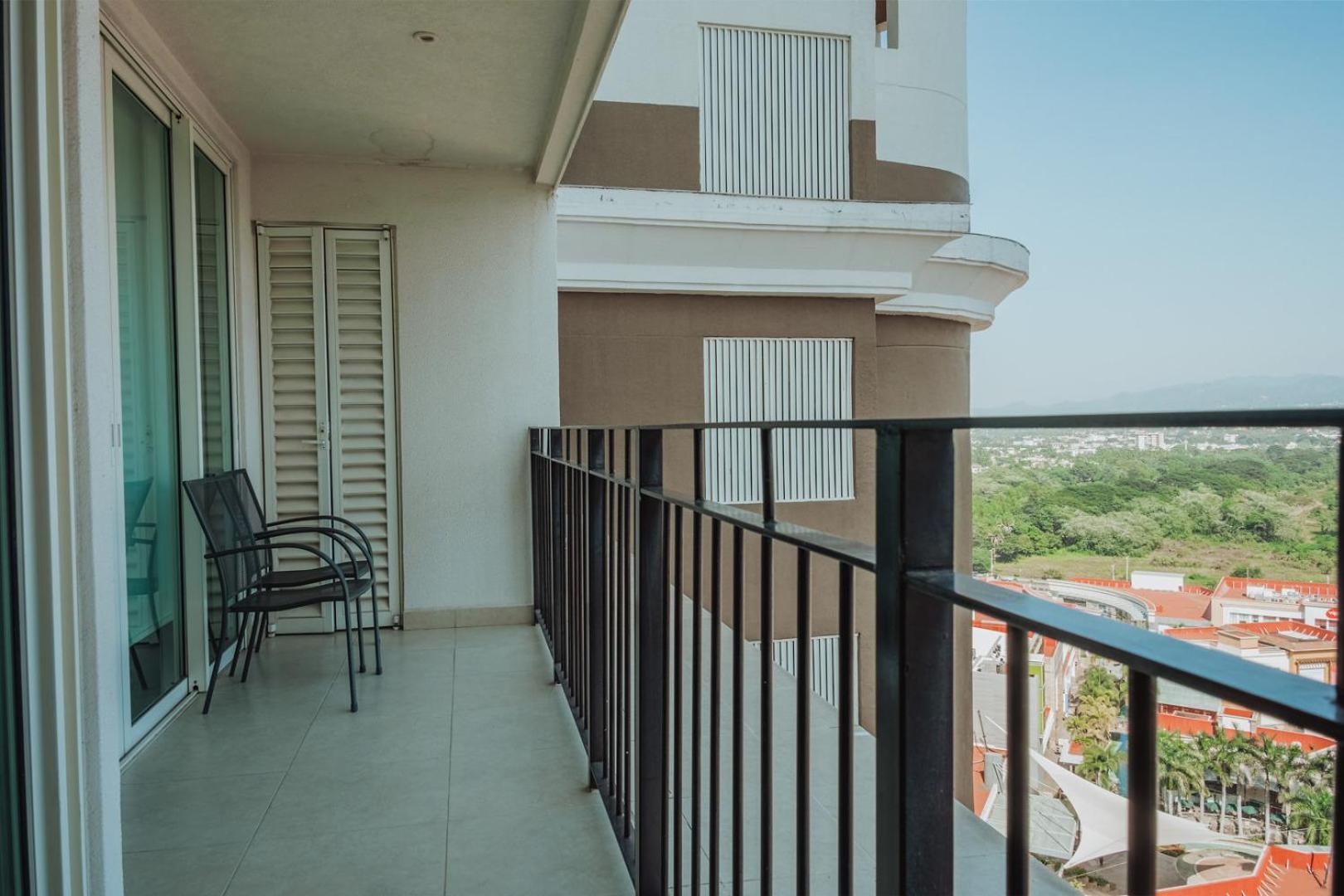 Grand Venetian Beachfront Condos Puerto Vallarta Extérieur photo