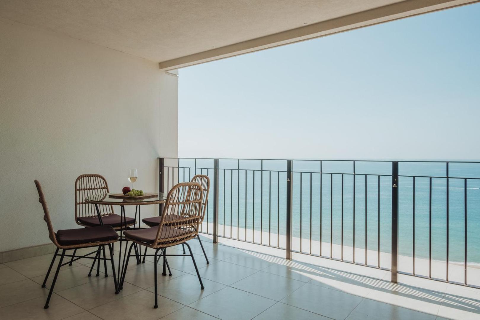 Grand Venetian Beachfront Condos Puerto Vallarta Extérieur photo