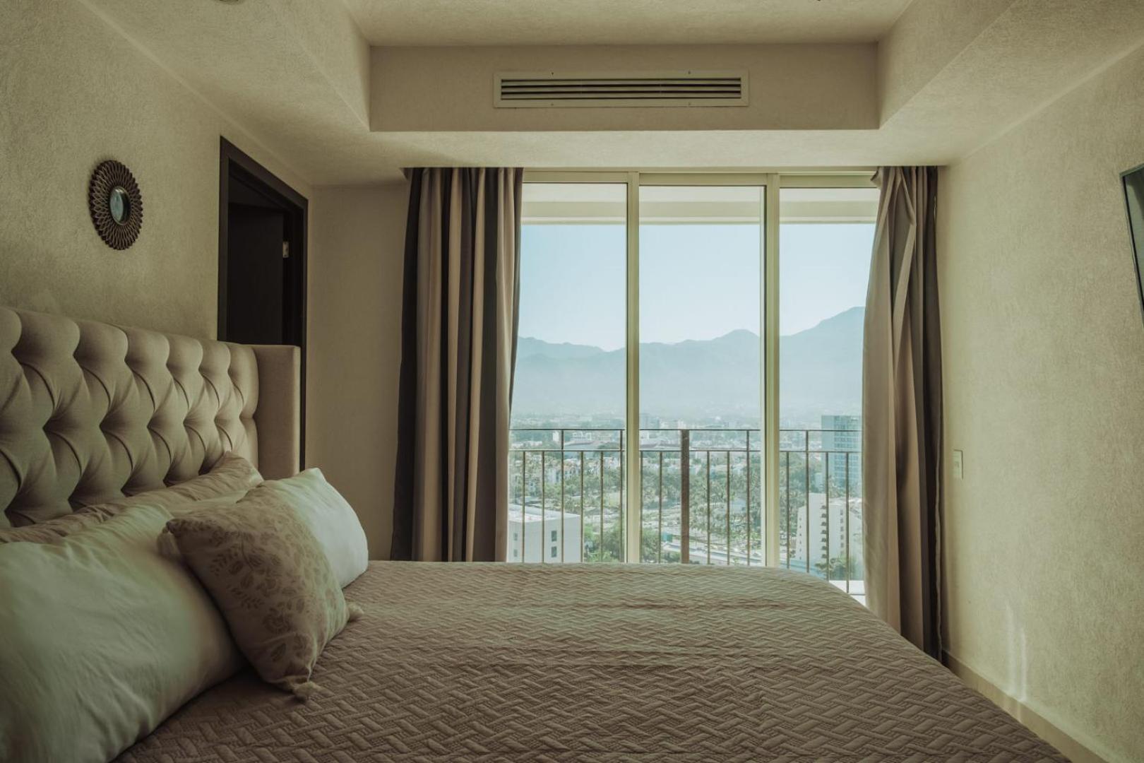 Grand Venetian Beachfront Condos Puerto Vallarta Extérieur photo
