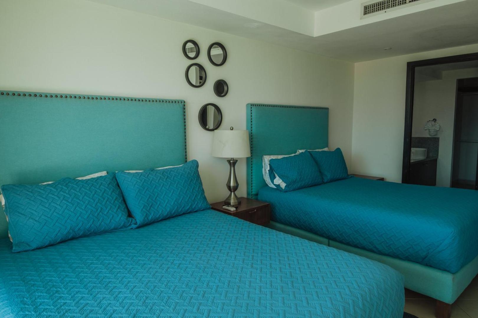 Grand Venetian Beachfront Condos Puerto Vallarta Extérieur photo