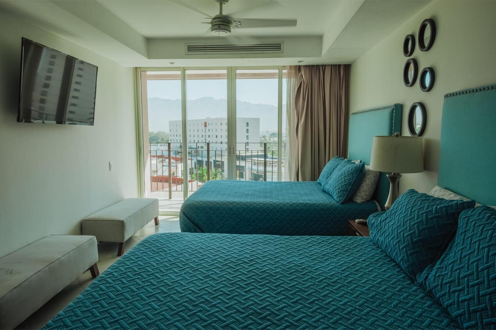 Grand Venetian Beachfront Condos Puerto Vallarta Extérieur photo